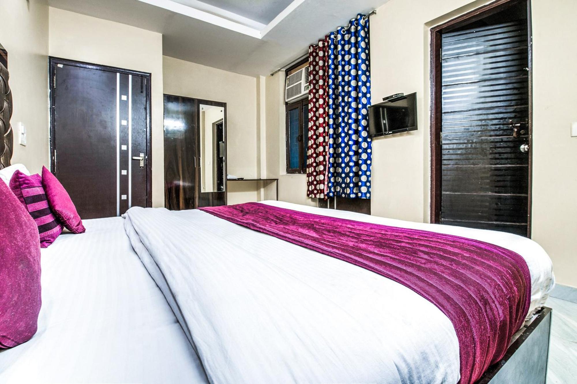 Hotel O Crosswinds Residency Indirapuram Exteriér fotografie