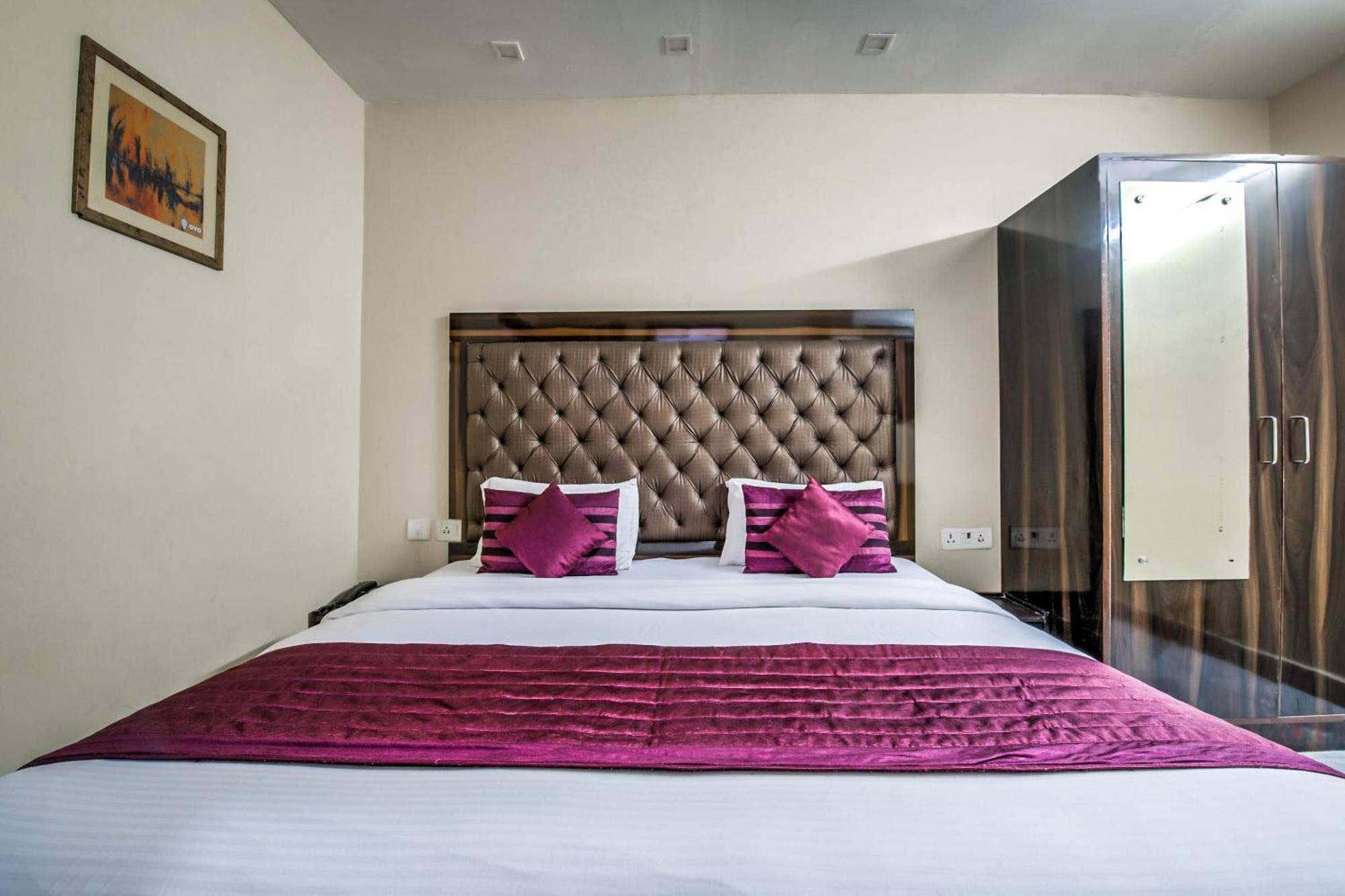 Hotel O Crosswinds Residency Indirapuram Exteriér fotografie
