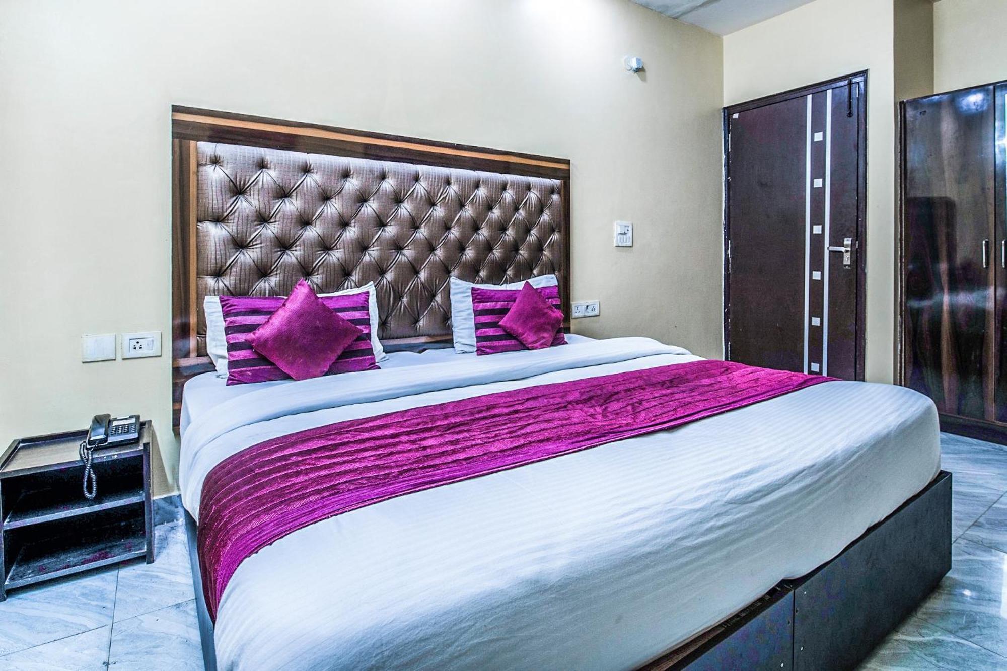Hotel O Crosswinds Residency Indirapuram Exteriér fotografie