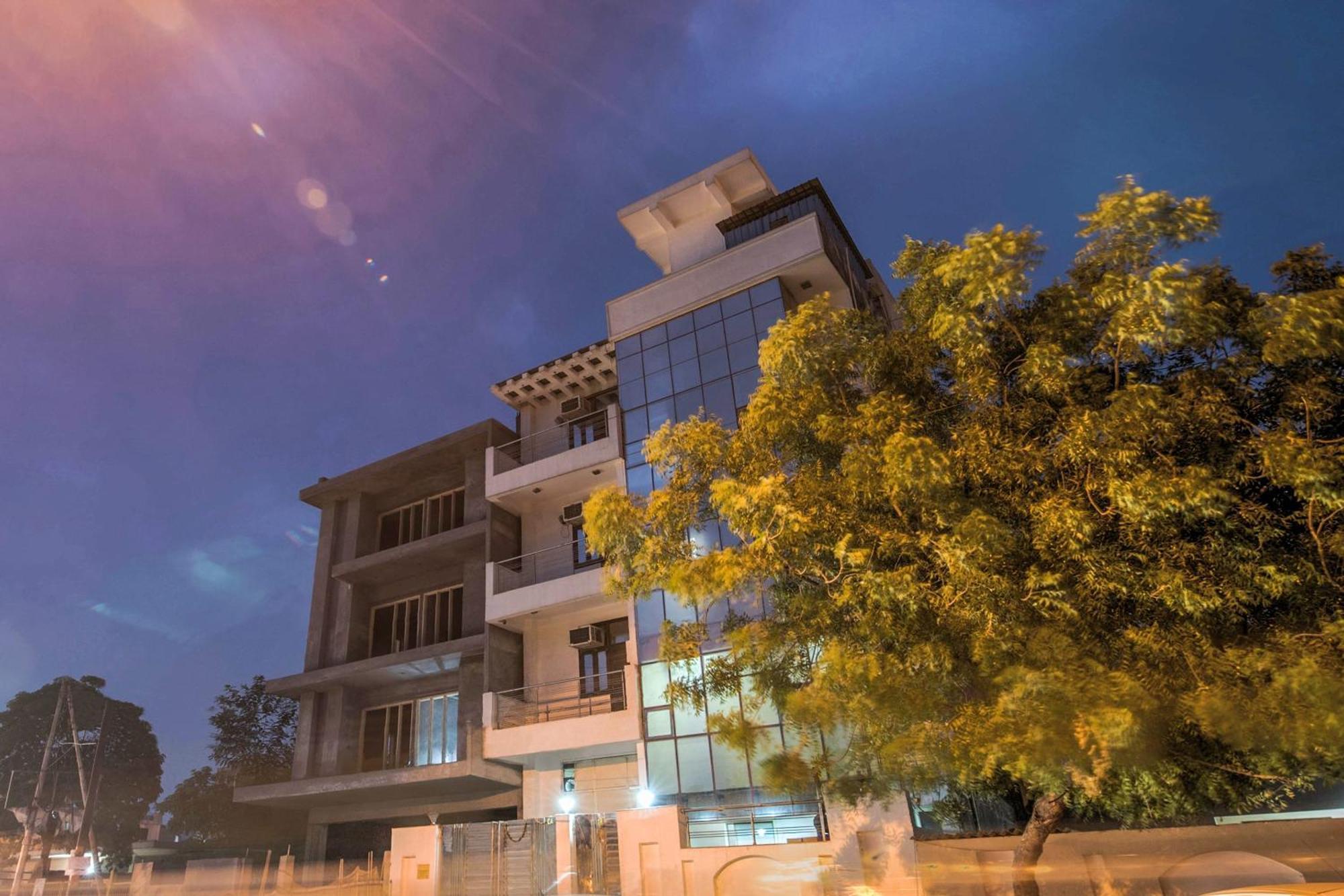 Hotel O Crosswinds Residency Indirapuram Exteriér fotografie