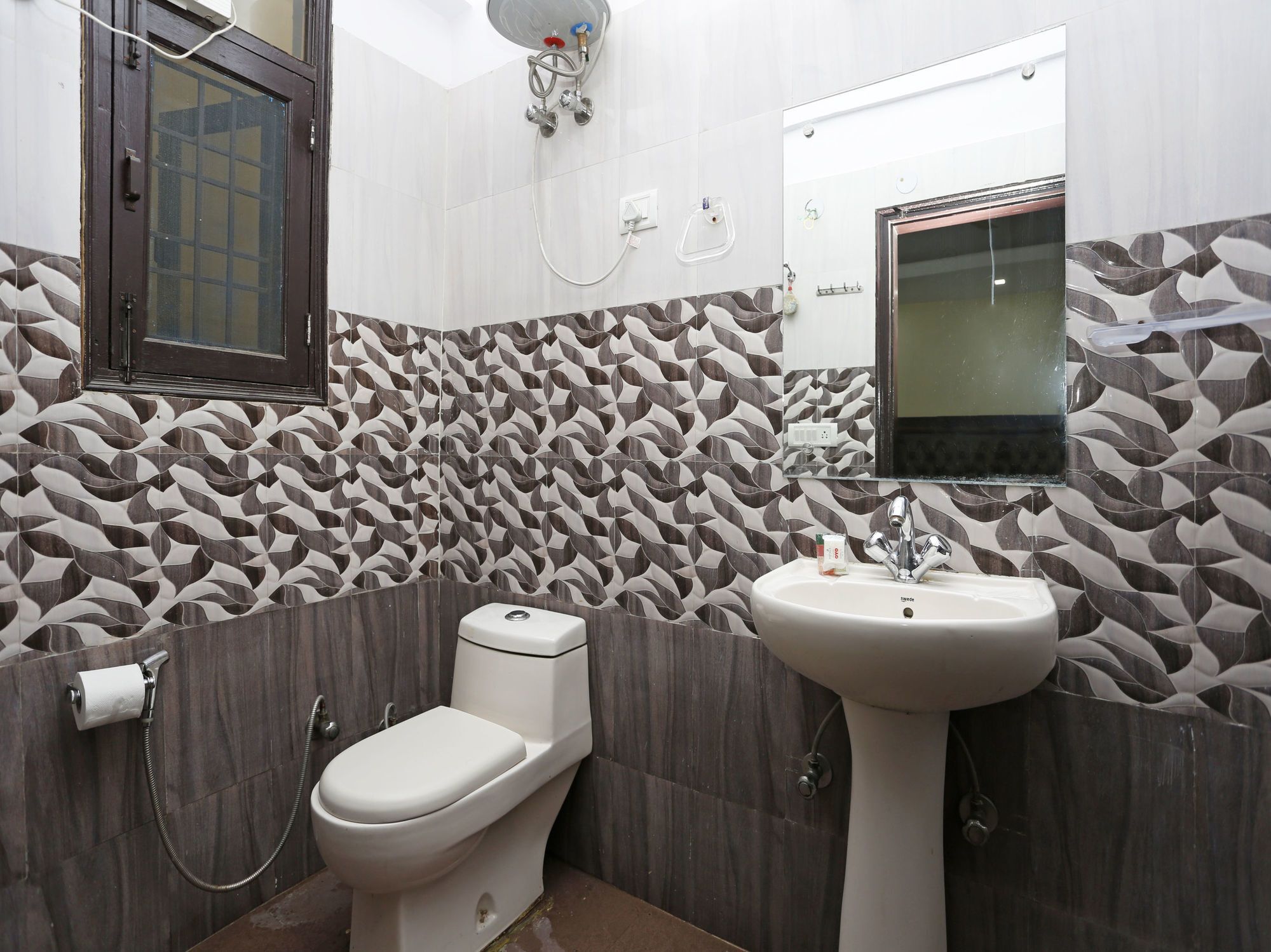 Hotel O Crosswinds Residency Indirapuram Exteriér fotografie
